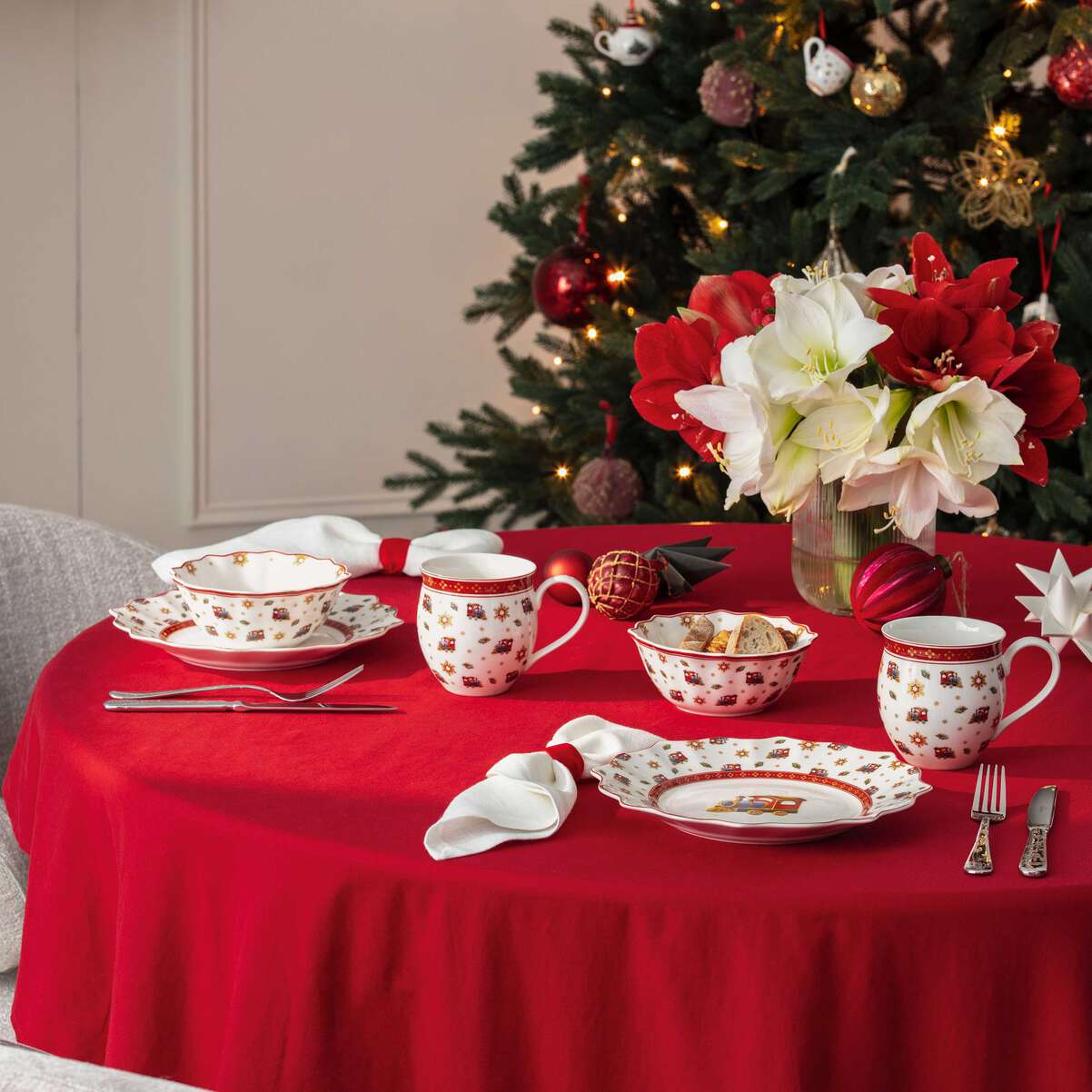 Villeroy & Boch Toy's Delight Set di piatti Anniversario multicolore, Premium Porcelain