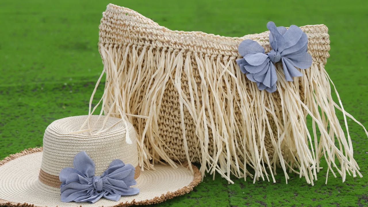 Fiori di Lena. Coordinati esclusivi: 👒 cappelli in tinta.