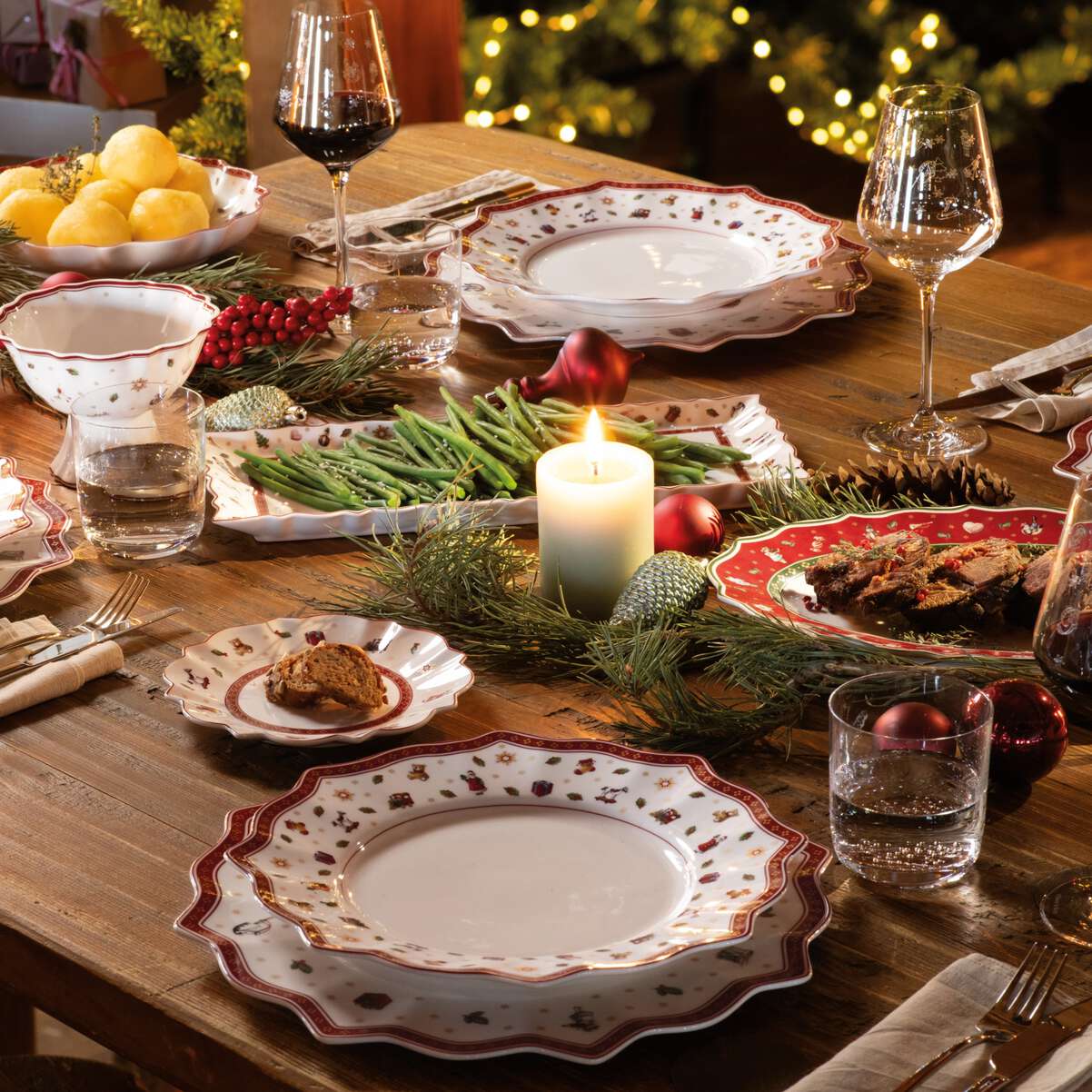 Villeroy & Boch Toy's Delight Piatto Fondo Bianco, Adatto per Microonde, Piatto Fondo Natale, Piatto Fondo Toys Delight