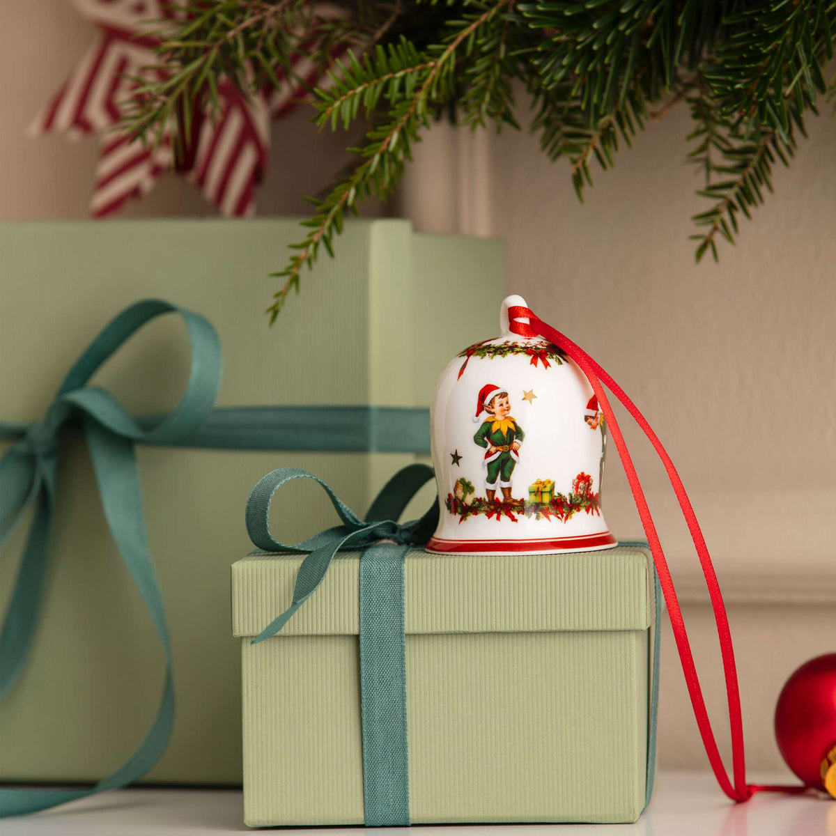 Villeroy & Boch Annual Christmas Edition Campana 2026, multicolore, 5,8 x 6,9 cm, Premium Porcelain