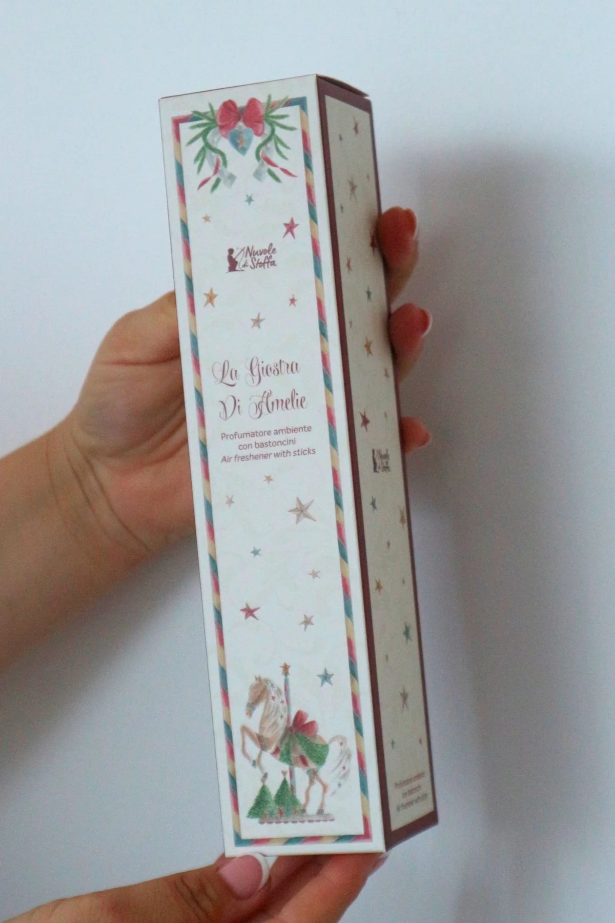 Nuvole di Stoffa La Giostra Di Amelie Diffusore stick natalizio con scatola regalo