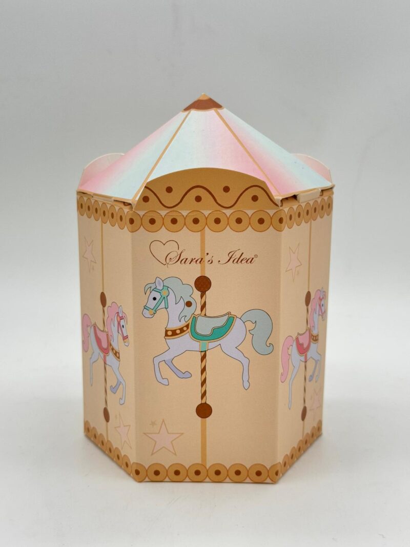 Sara’s Idea La Giostra Della Felicita’ Con Cera Profumata 7.5X11 Colore Giallo