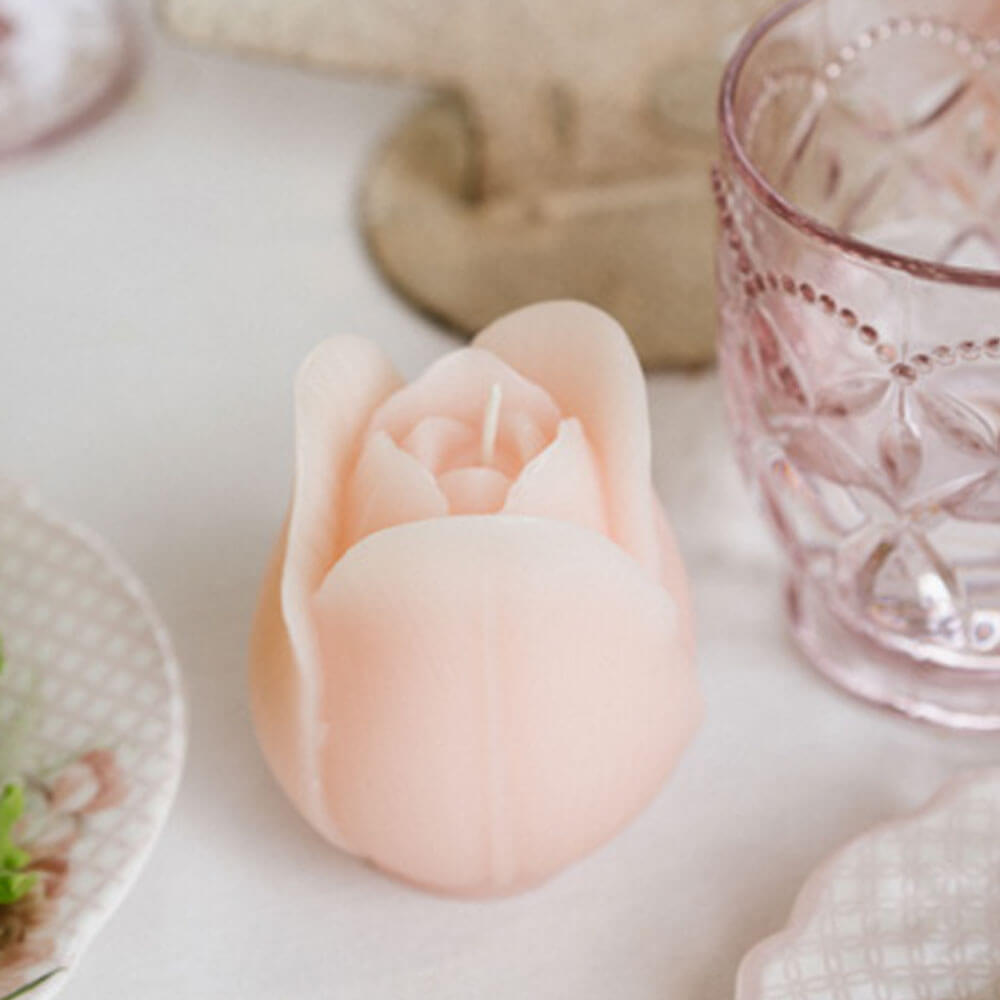 Nuvole di stoffa – Candela decorativa a tulipano Fiorirà in assortimento rosa cipria e giallo tenue | Decorazione primaverile