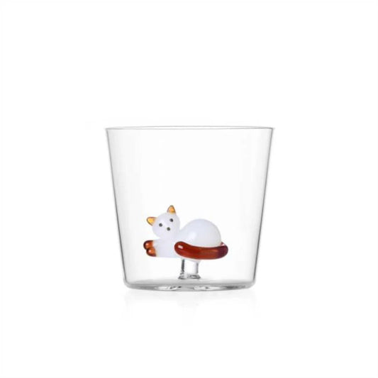 Ichendorf Tabby Cat tumbler gatto sdraiato bianco coda ambra by Alessandra Baldereschi
