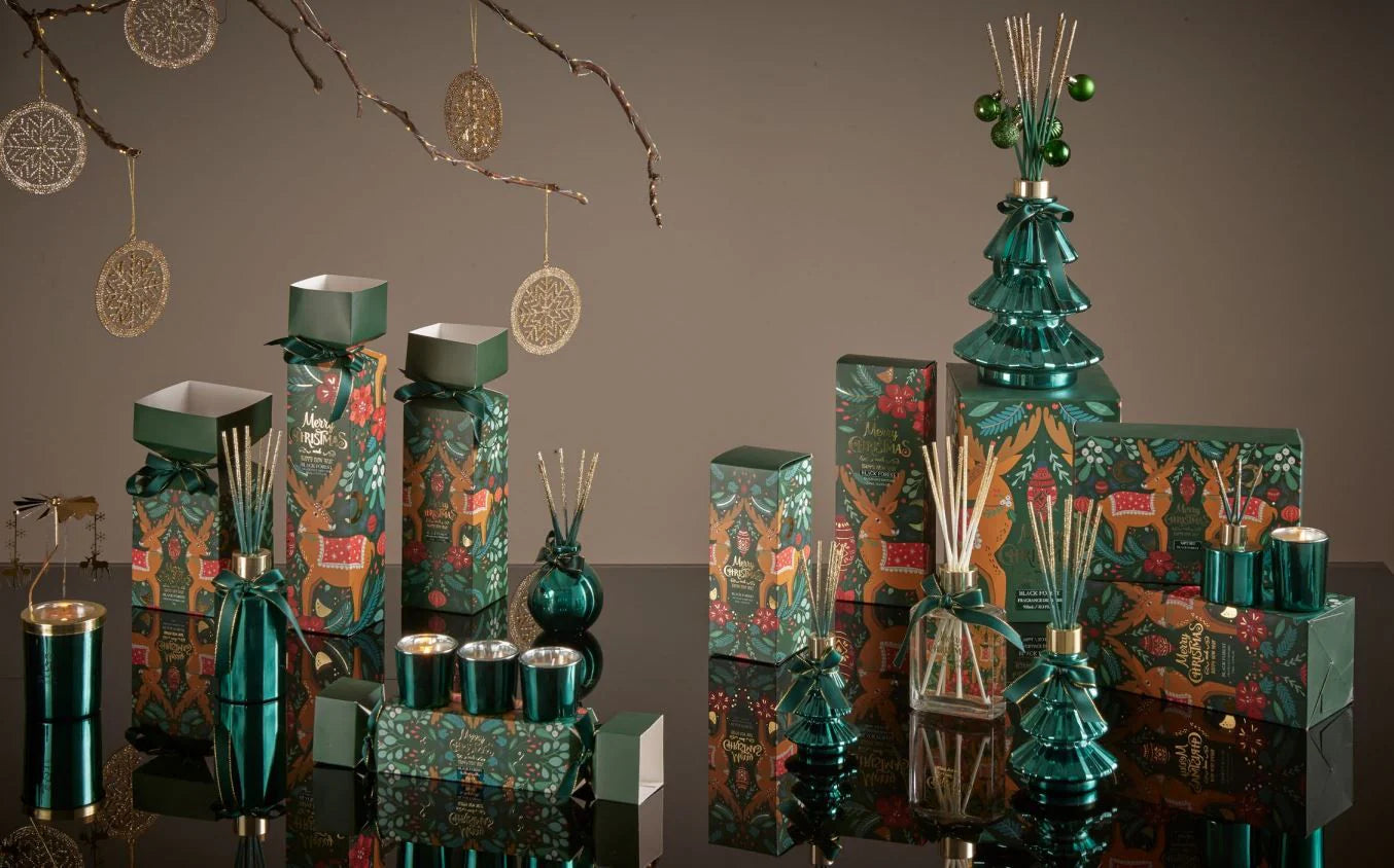 EDG Enzo De Gasperi Candela Joyful Natale con Profumo H 9 Cm Black Forest